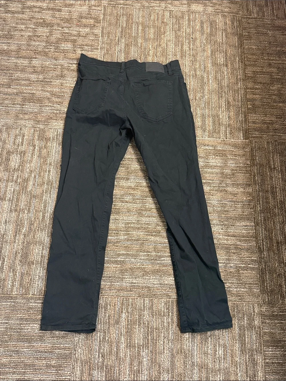 Lucky Brand 121 Slim Straight Black Men's Khakis